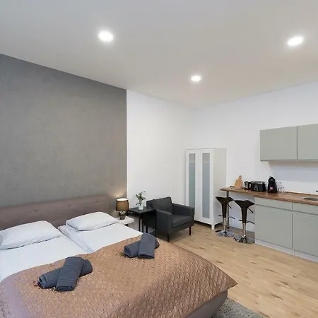 Madach Apartman